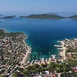 Del Mare, Seaside Family Pace, Free Parking And Wifi In Camp Dalmatino * دراغ