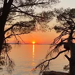 Del Mare, Seaside Family Pace, Free Parking And Wifi In Camp Dalmatino * Drage