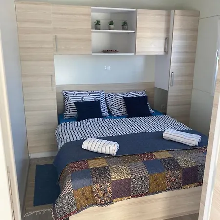 Del Mare, Seaside Family Pace, Free Parking And Wifi In Camp Dalmatino *