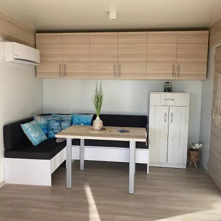 Del Mare, Seaside Family Pace, Free Parking And Wifi In Camp Dalmatino *