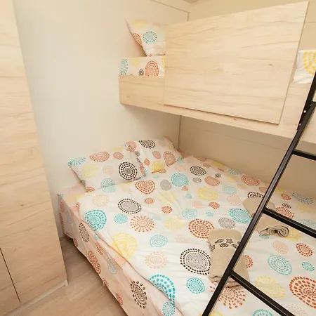 Hébergement de vacances Del Mare, Seaside Family Pace, Free Parking And Wifi In Camp Dalmatino Drage