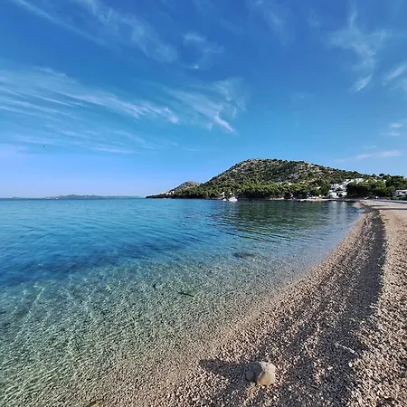 Del Mare, Seaside Family Pace, Free Parking And Wifi In Camp Dalmatino * Drage