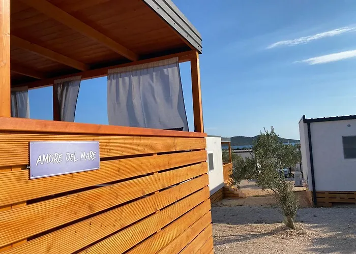 Del Mare, Seaside Family Pace, Free Parking And Wifi In Camp Dalmatino Дом отдыха