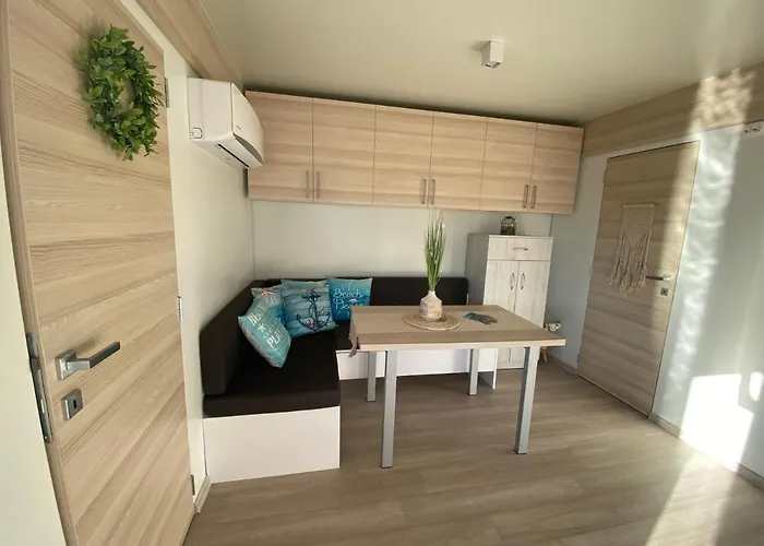 Del Mare, Seaside Family Pace, Free Parking And Wifi In Camp Dalmatino * Драге