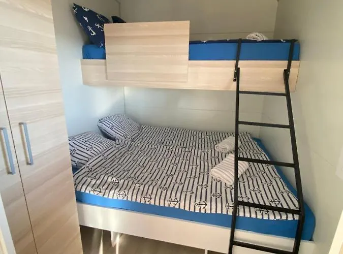 Del Mare, Seaside Family Pace, Free Parking And Wifi In Camp Dalmatino *