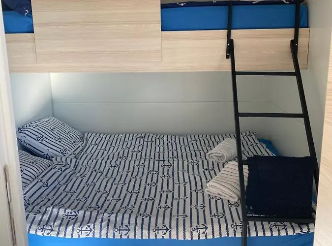 Del Mare, Seaside Family Pace, Free Parking And Wifi In Camp Dalmatino * Драге