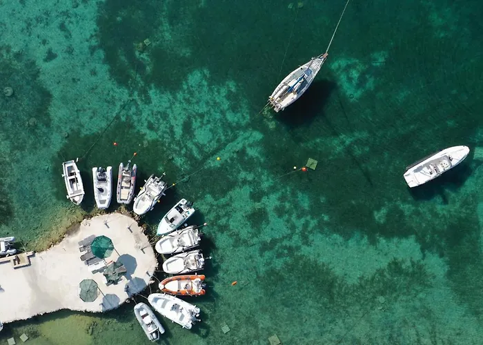Del Mare, Seaside Family Pace, Free Parking And Wifi In Camp Dalmatino Дом отдыха
